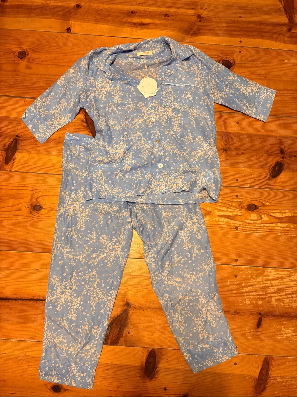 Light Blue Floral Women's Pajama Set - Relaxed Button-Up Top & Pants